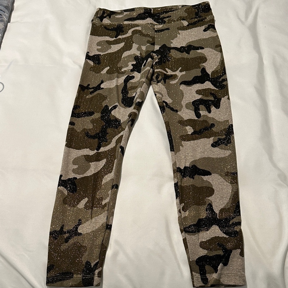Koral Girls' Glitter Camo Leggings - Olive, Black